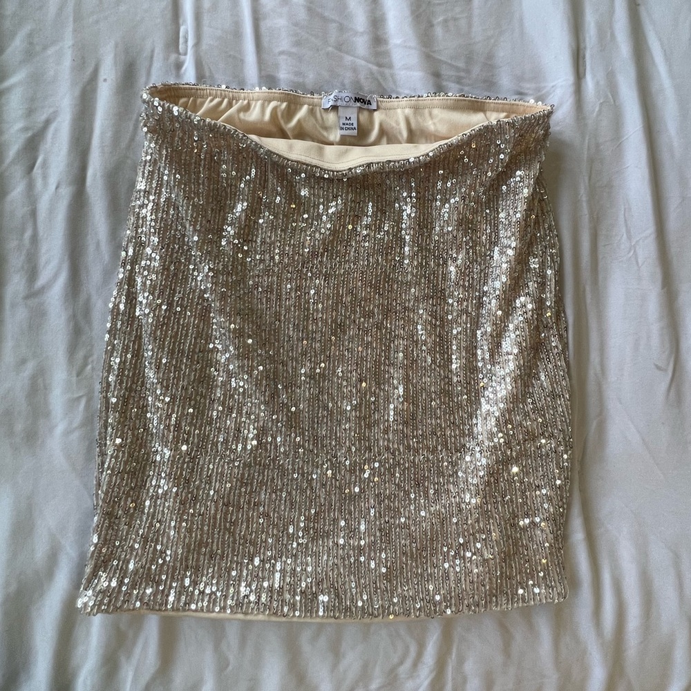 Fashion Nova sequin mini skirt - Picture 4 of 5